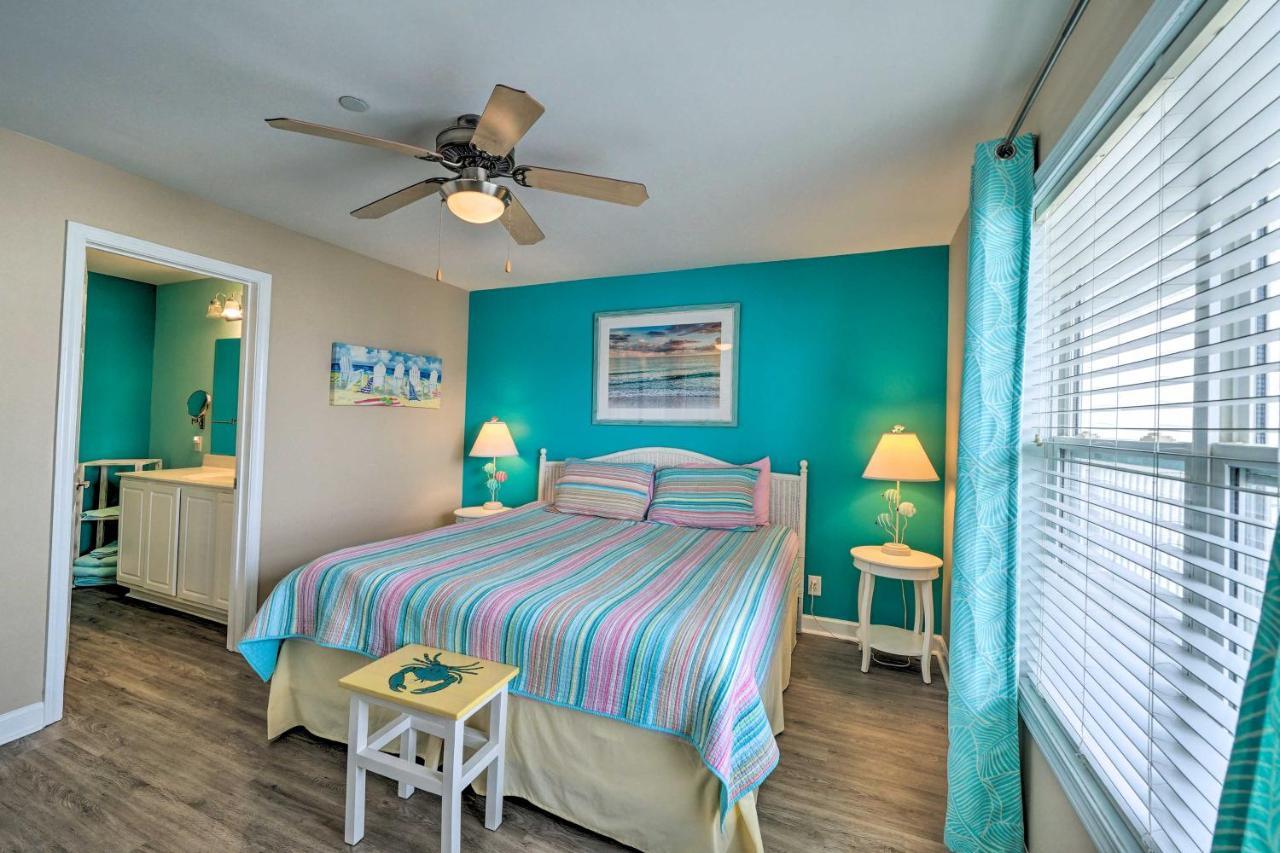 Ocean-View Oak Island Condo, 1 Block To Beach! Bagian luar foto